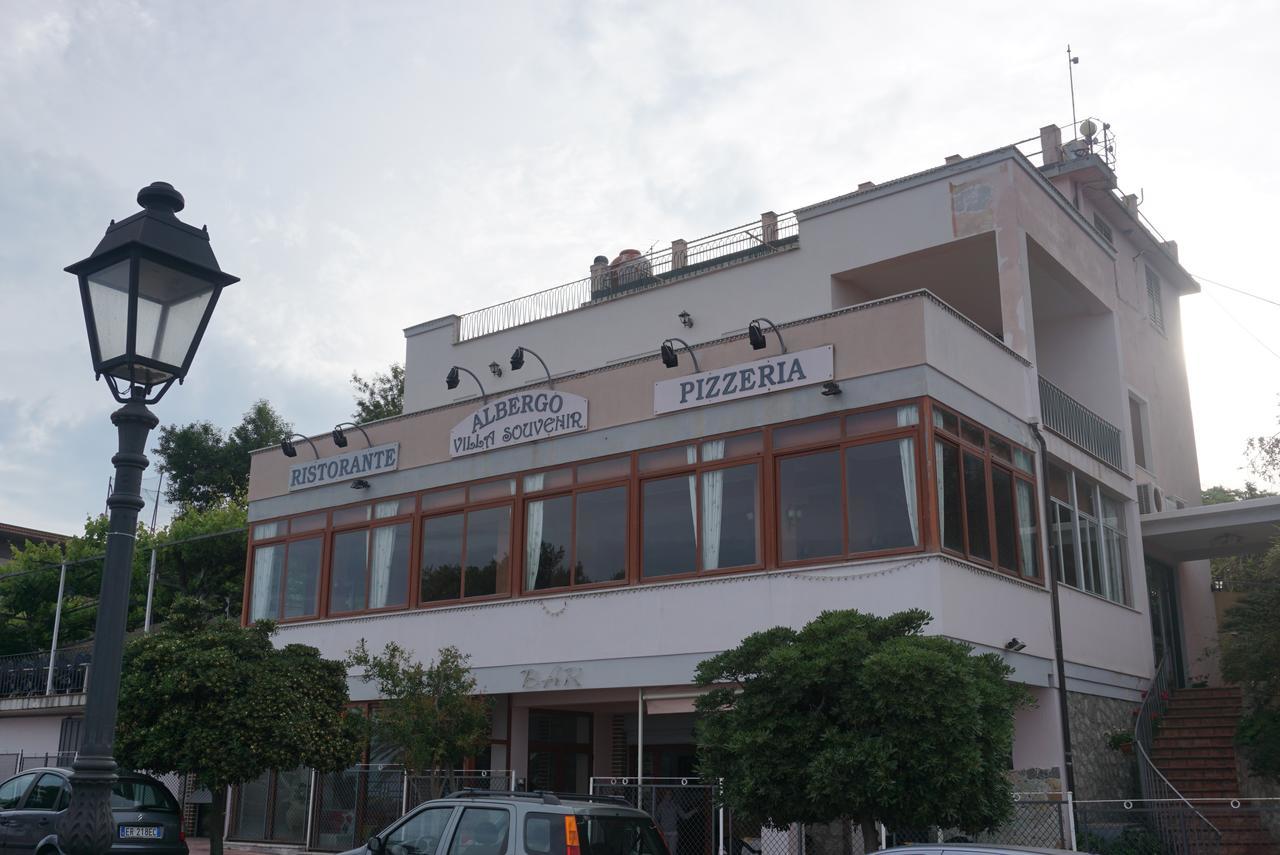 Hotel Villa Souvenir Форца-д'Агро Экстерьер фото