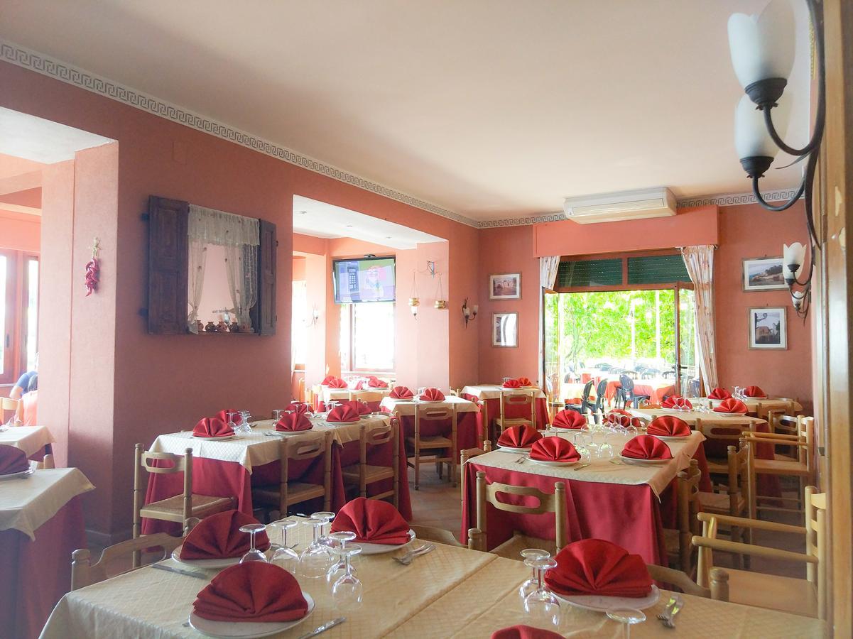 Hotel Villa Souvenir Форца-д'Агро Экстерьер фото